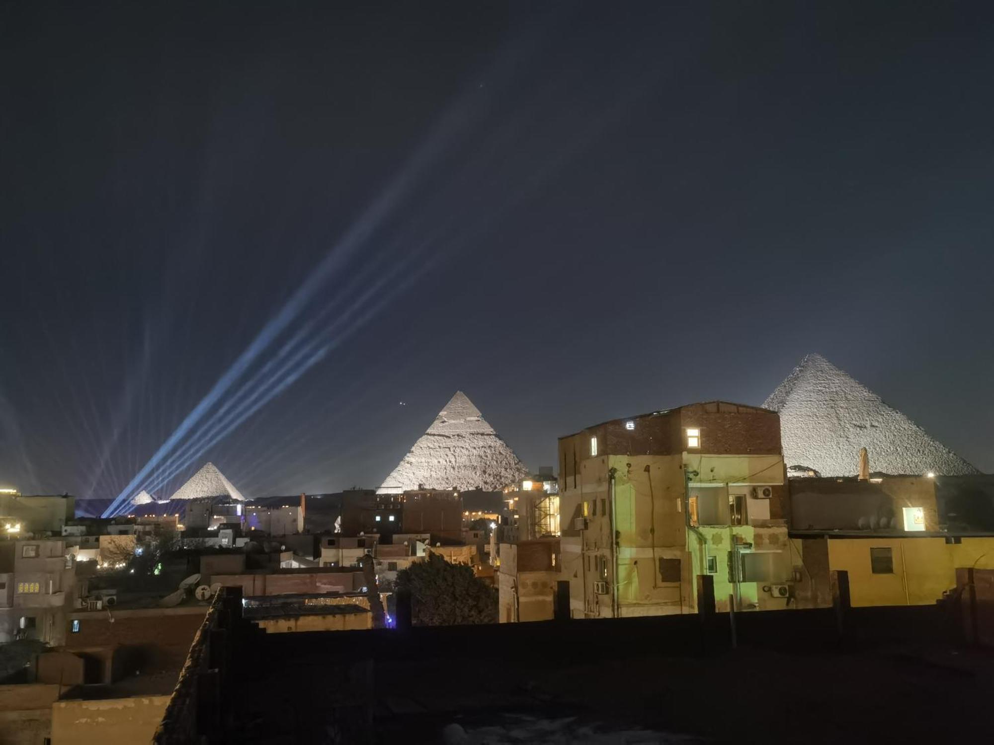 The View Pyramids Hotel Kafret el-Gabal Kültér fotó